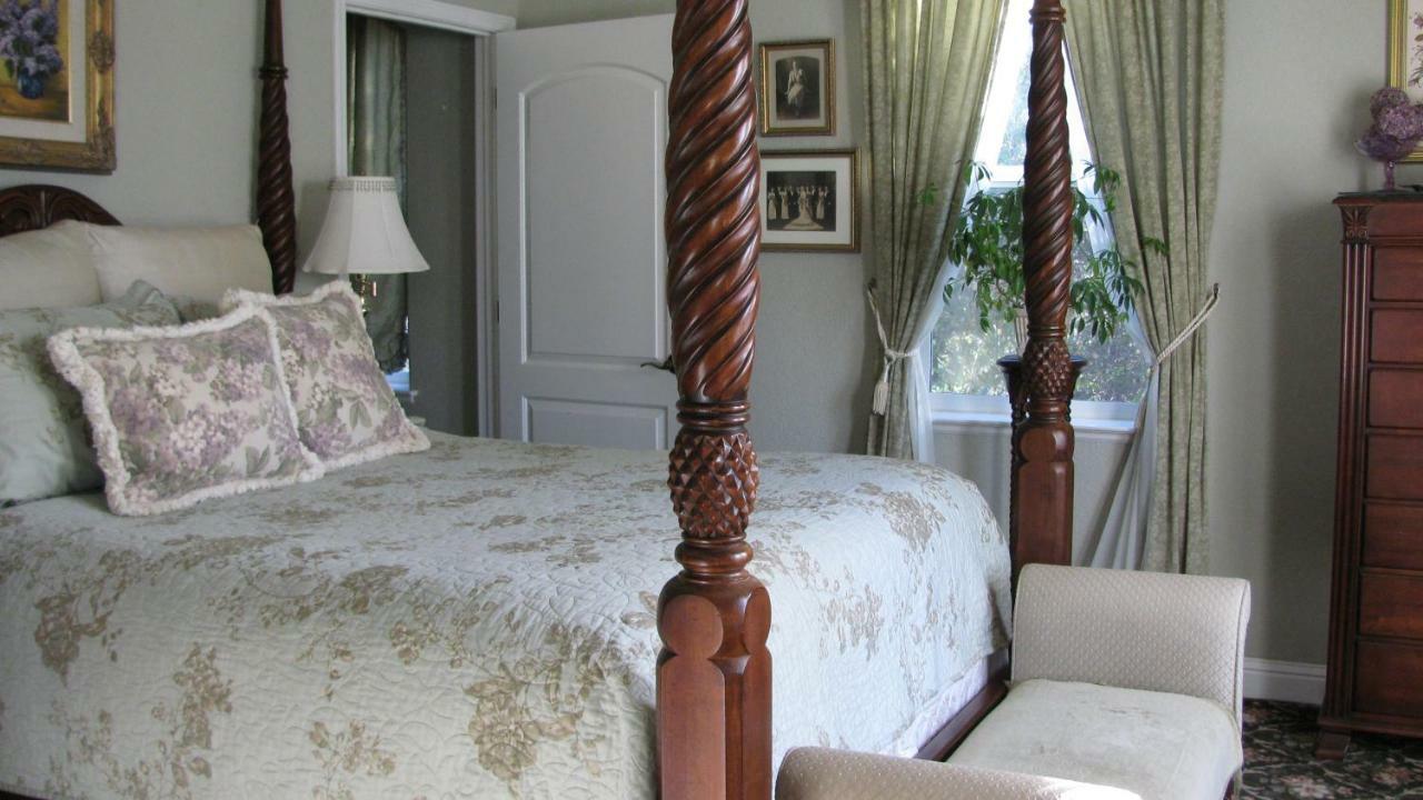 Yosemite Rose Bed And Breakfast Groveland Esterno foto